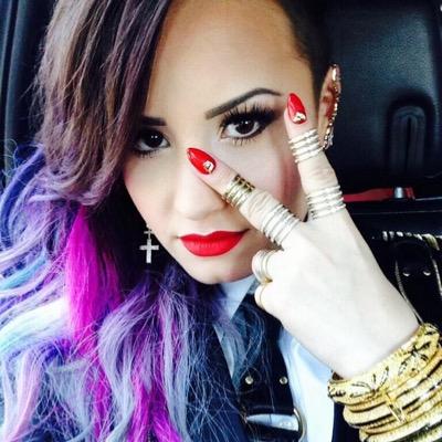 Demi Lovato//22