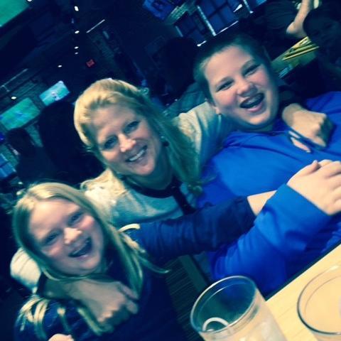 meno_julie's profile picture. 