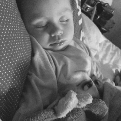 laurielock212's profile picture. 