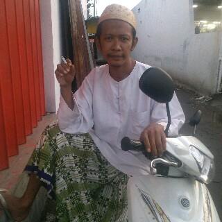 : “Setiap muslim yang memberikan pinjaman kepada sesamanya dua kali, maka dia itu seperti orang yang bersedekah satu kali.”