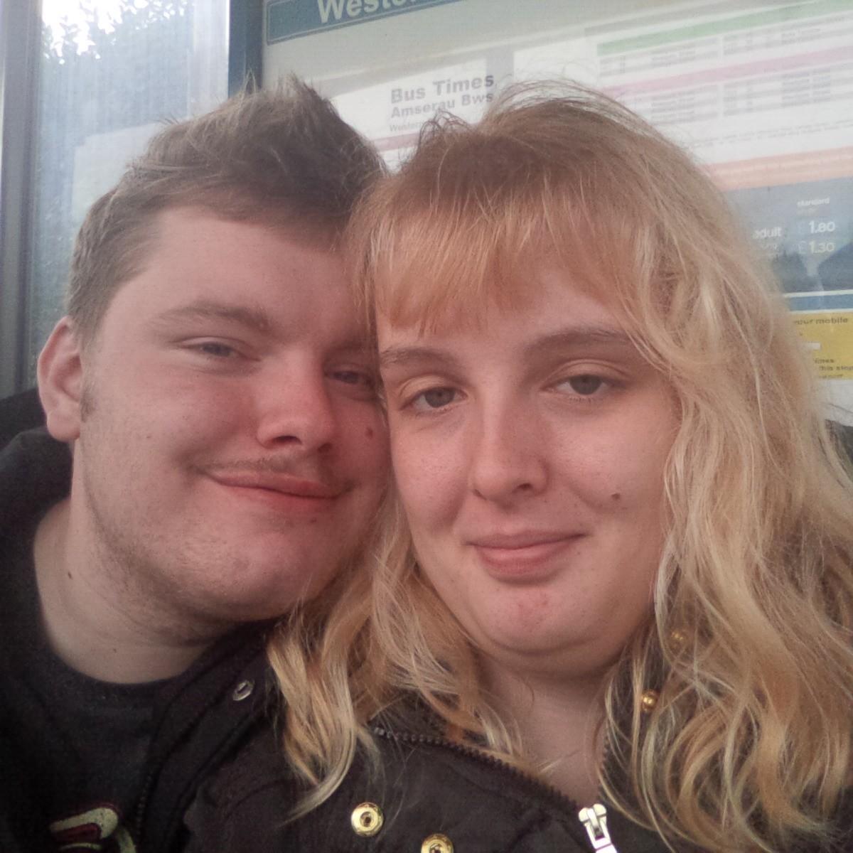 Hello :) x Huskies Are Beautiful x I Love You Nathan M Barber With ALL My Heart My Fiancé xx