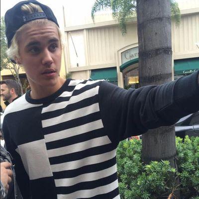 FOLLOW ME IN @BIEB3RLOOK I'LL FOLLOW YOU BACK