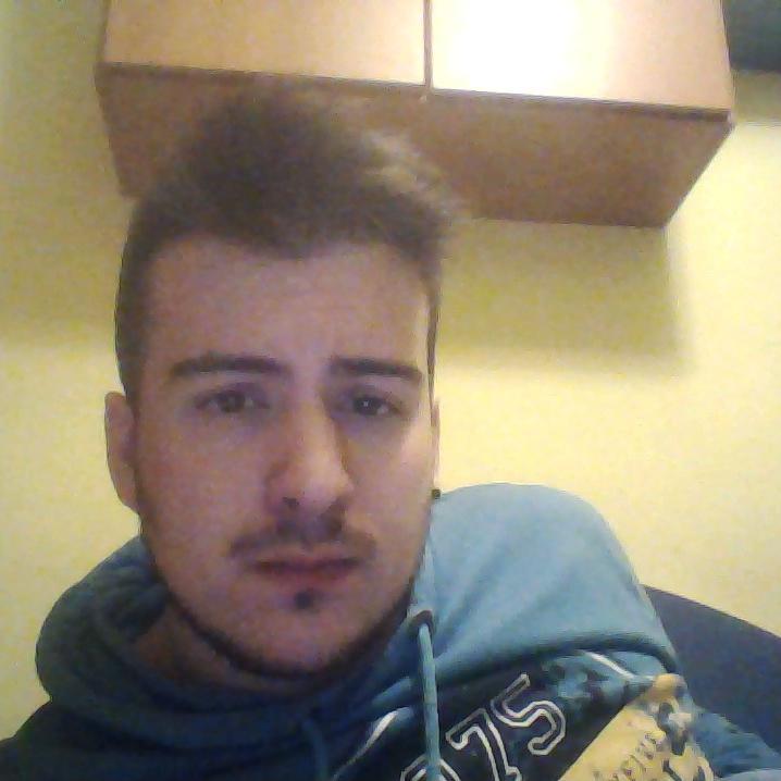 Teleco del 96

Instagram: @narravo_19