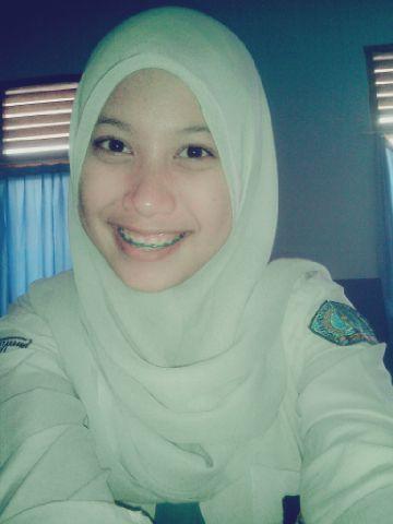 Yg manis belum tentu sayang tapi yg sayang pasti memberikan yg maniss !!! |My pin : 280B70CD