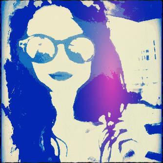 Just another teenage girl. I ♥ Life + Family + Music #FollowBack 
http://t.co/0bwY9TaCEW
 ♥Contacto: StellaWhiteney@hotmail.com