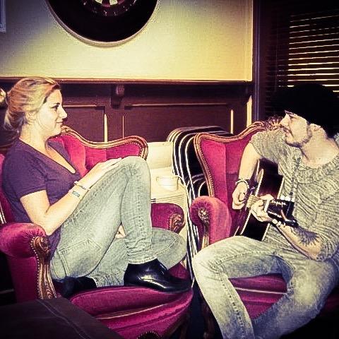 UCmusic2014's profile picture. akoestisch coverduo met zowel moderne muziek als de oudere klassiekers.