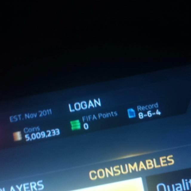 CoinTrader Who is willing to trade for people as long they give me a cut Dm me for details