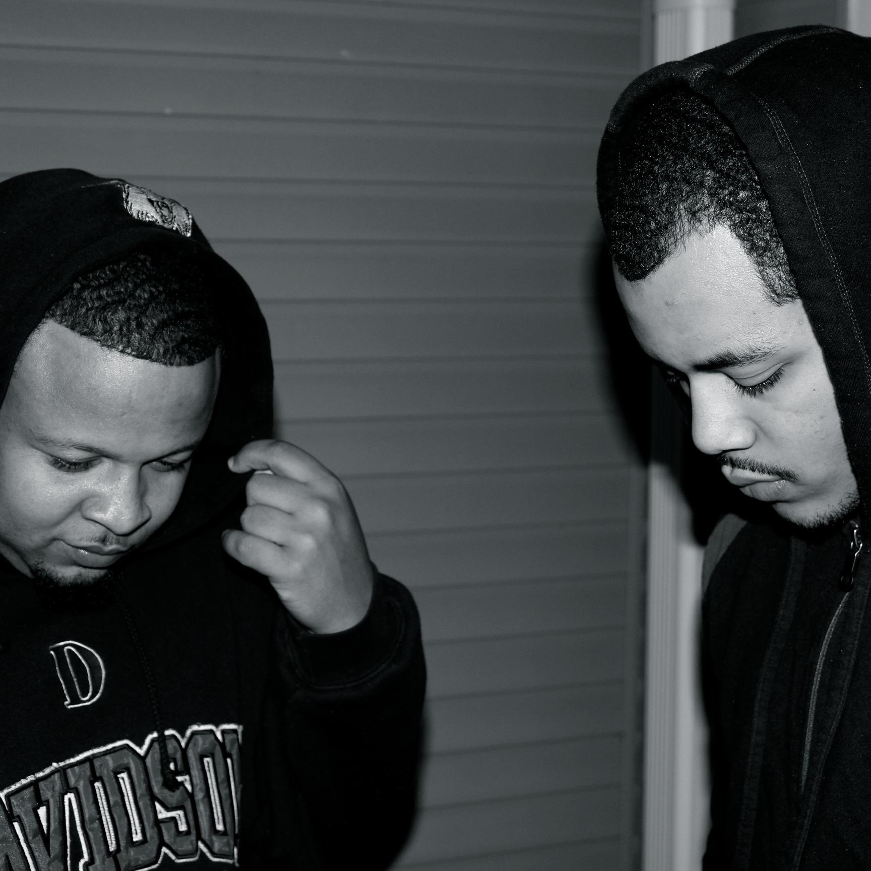 Recording Artists Verbatim and D.White Email:ospo.black@gmail.com Time to have #1OTN https://t.co/fnaLMfW7W7