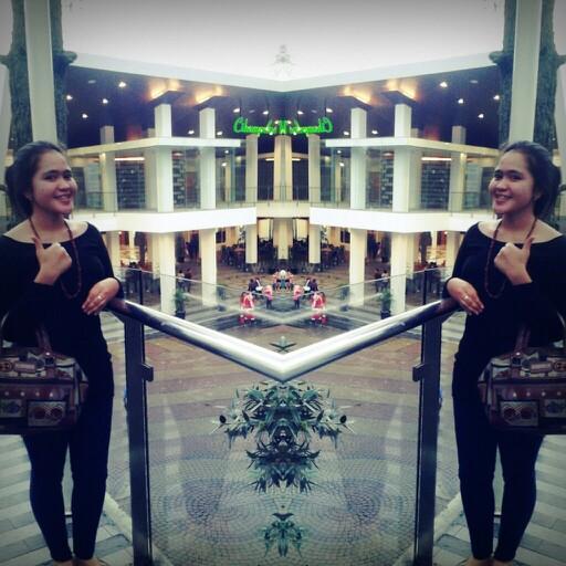 lasmioong's profile picture. Faculty of low Unpad :)  ☺