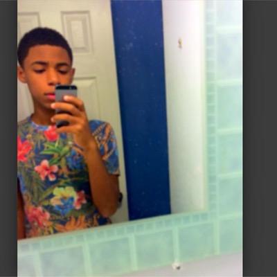 Jersey. Instagram-@ iam.zay BGA