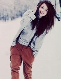 “Who wants some Wine or beer?“ Older of @LilDrunkBeauty
{PJO|SV|17|@FlxffyUnicxrn}