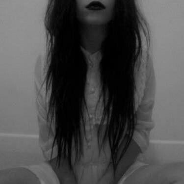 I'm mentally falling apart and nobody seems to notice ☹