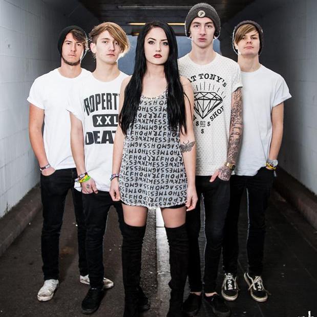 5 piece, female fronted melodic rock band from the UK! @becsmaurice-vocals @Will__Hayter-guitar @CJ_Linnett-guitar @BringMeCharlie-bass @KieranEdenAve-drums
