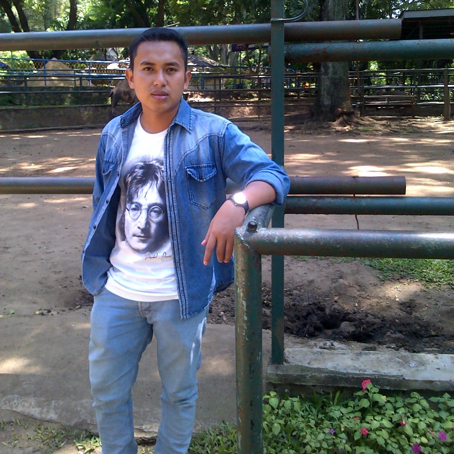 maulani_almadan's profile picture. hanya insan yang terus berusaha menjadi yang terbaik