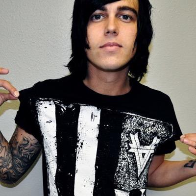 kellin quinn is beautiful