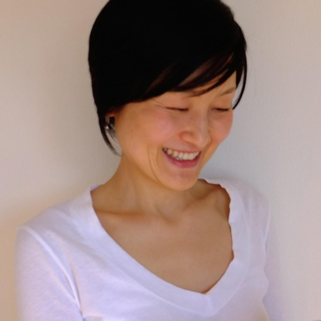 esalenbodywork1's profile picture. 東京の世田谷区でエサレンボディワークやアロマトリートメント、ゆったり整体のリラクゼーションサロンを営んでいます。
ゆったりセラピー協会理事。
 セラピスト歴25年。今年でサロンをOPENして22年になります。今年も、心と体の探求は、果てしなく続く〜のであります^^