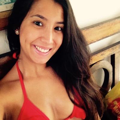 carol_akemi17's profile picture. 