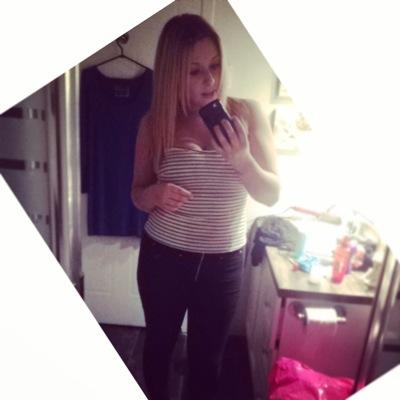 23 year old singer from quebec Do whatever makes you happy, cause at the end, who's there? YOU. Follow me for follow back IG-- mjade.allaire