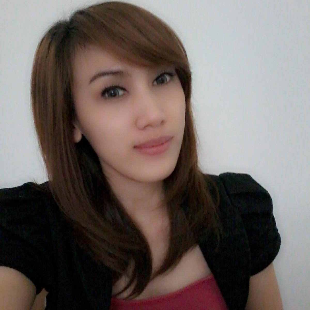 musedirgantari's profile picture. Just an ordinary girl. @mumusedirga (IG)