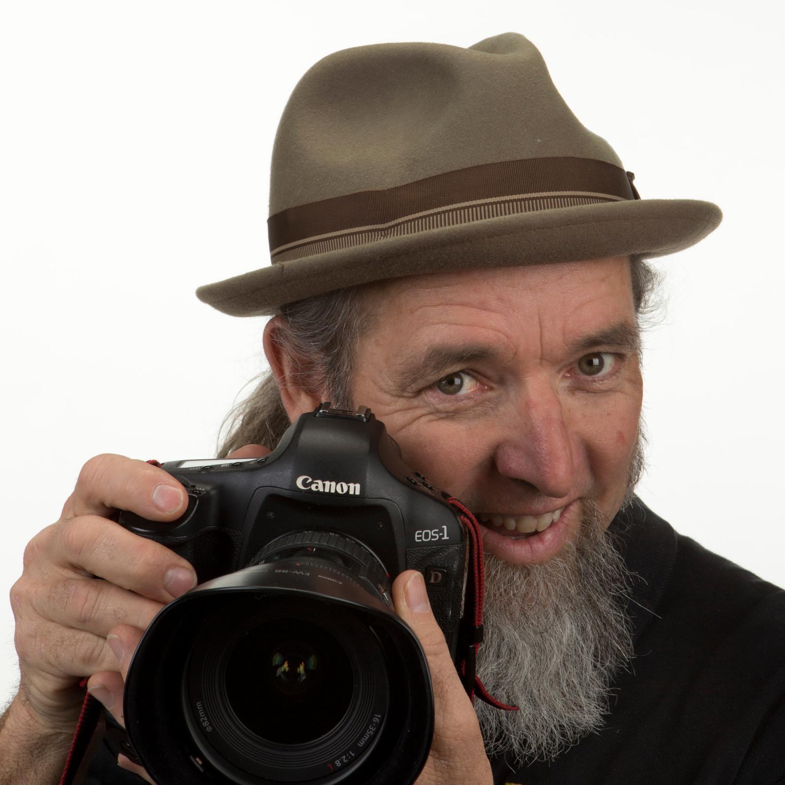 Biz_Photography's profile picture. Owner of The Biz Photography a commercial photography business with a studio based in Balnarring. Owner of Daryl Gordon Photography weddings/family portraits