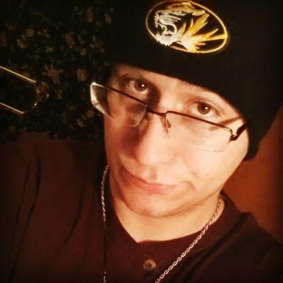 i am 20 years old and i enjoy my life!! i make the best of life everyday and accept all challenges God throws at me! i am bisexual! SnapChat: kjmaxforever