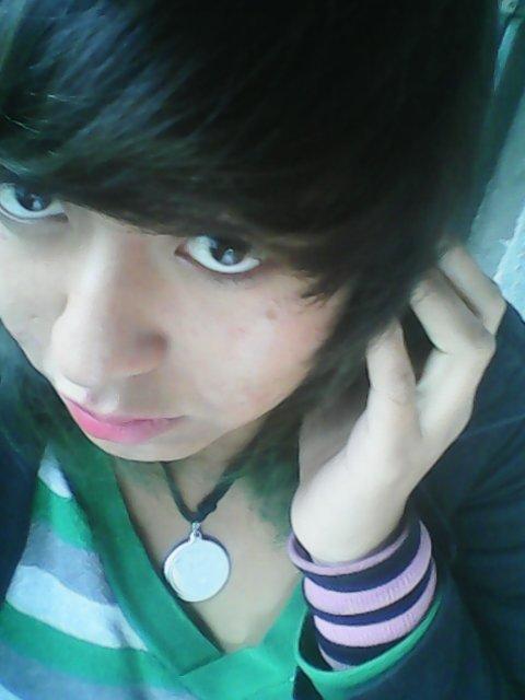 el rock es mi vida y soy fxndx,amo a @jose_madero qiero escuchar su voz hasta el final y soy sakura ok no pero kisiera amo a naruto y a sasuke !!!!