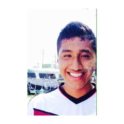 Muero con mis ideas y mis principios, loco por el fútbol♥️.