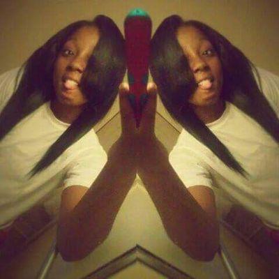 lovedenise18's profile picture. SomeWhere W/Bae❤️