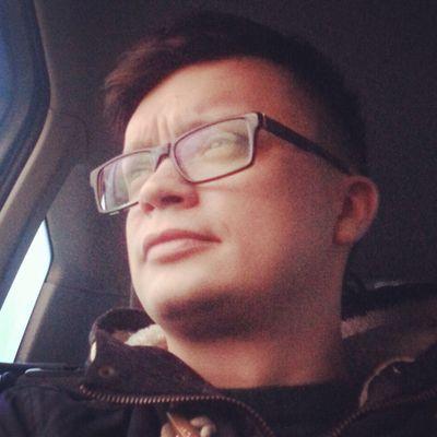 tomekczarny's profile picture. 