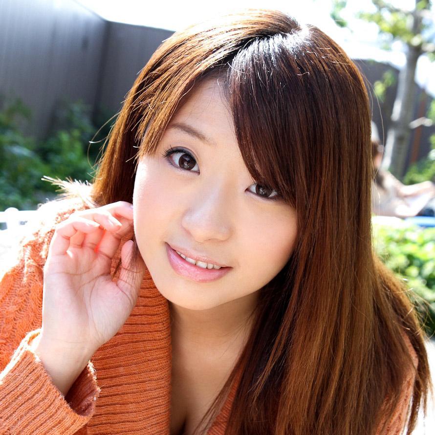 可愛いルックスと色白のモッチリボディがエロい魅力です・・・・。