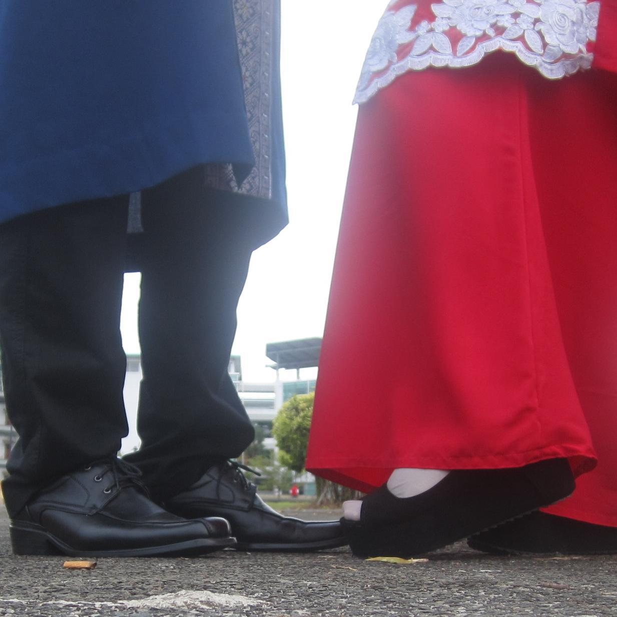 Mungkin bila aku mati nanti, mereka baru akan tahu yang salahnya pada mulut mereka, Bukan perbuatan aku. Mungkin.