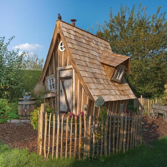 Abris de jardin uniques, cabanes et autres produits féériques et insolites