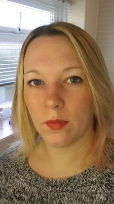 I'm a mother, wife, naturalist, environmentalist, fuel poverty activist, conservationist & general lover of life! Views are mine.