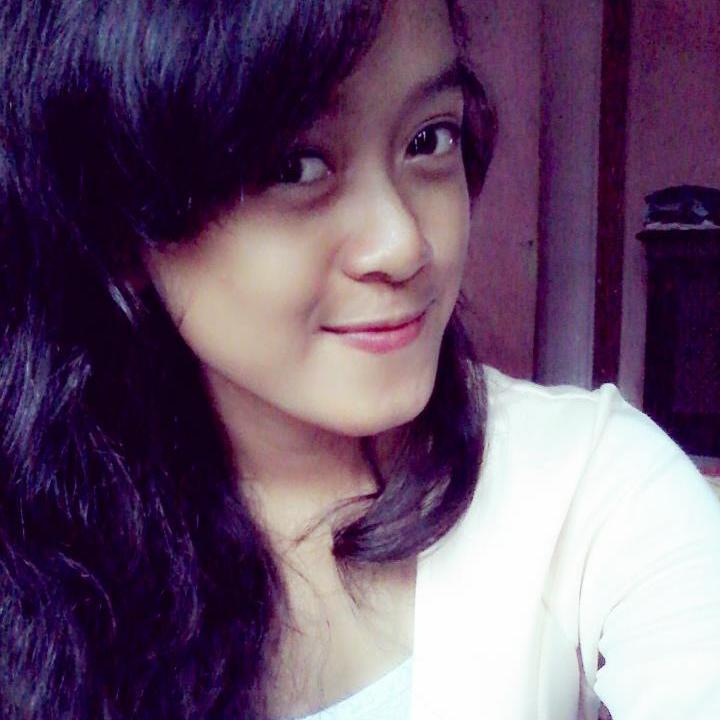 Sylviatrulala's profile picture. sempurna? maaf itu bukan aku :)