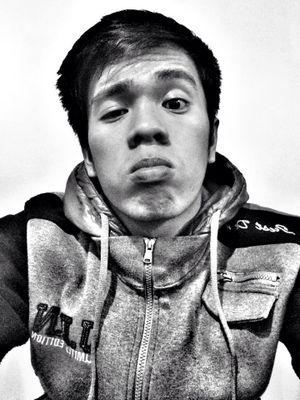 alucard_cross's profile picture. It doesn't hurt to share your smiles. :)