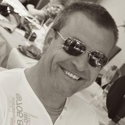 AQVA71's profile picture. 