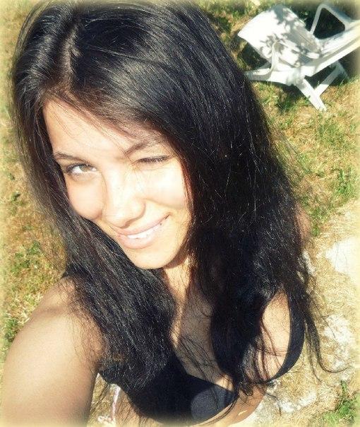 qaqetekitaq's profile picture. 