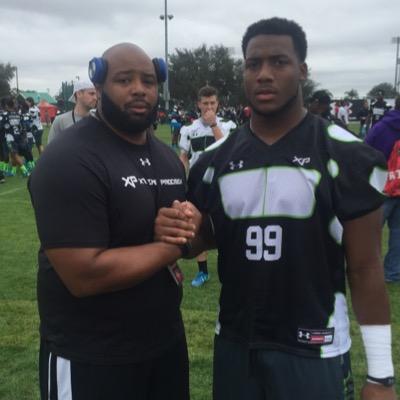 CEO of Big Skills Academy (OL/DL/LB) Reginald Kitchen 5-on-5 Pro Skill Development Trainer. Certified Shooting Coach. Member of KAΨ.