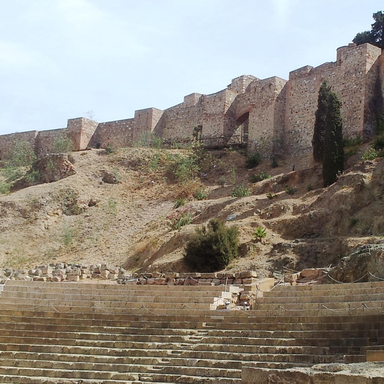 Descubre la mejor manera de conocer #Málaga