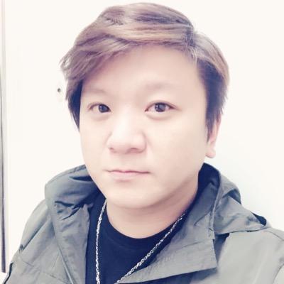 restteahouse's profile picture. 小時候的快樂是樣東西，擁有就幸福；成長時的快樂是個目標，達到就幸福；長大後的快樂是個心態，明白就幸福。When you’re young, happiness is something to be had; as you age, happiness becomes a goal that you chase; now