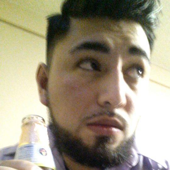 26 yrs old 
Father of 2  Soccer and Cars         
snapchat migi69e