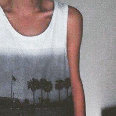 kIDcnKHvd3Nm6UM's profile picture. 