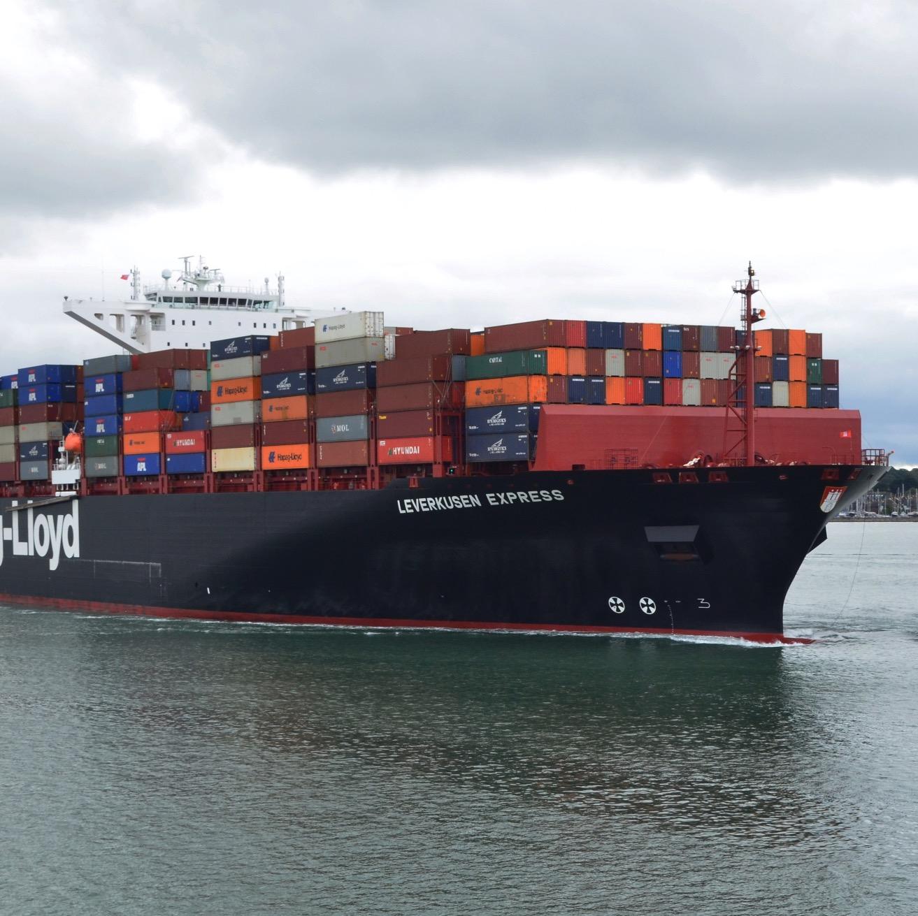 Ship comings and goings in the port of southampton (by @bluerhinos) <disclaimer>Data provided as is with no guarantee </disclaimer>