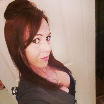 LindsayDempster's profile picture. This too shall pass