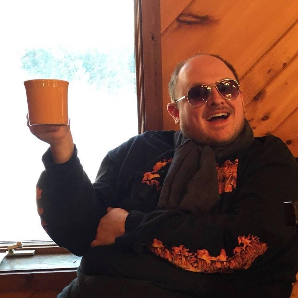 dslfkhad's profile picture. Voice actor, character actor, regular actor, writer, director; sort of comedian, I guess ~ I'm everything you could ever need!