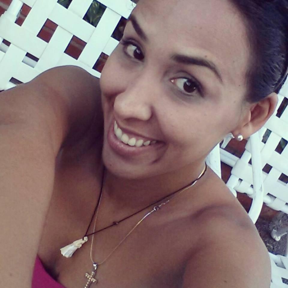 Simpática, Feliiizz =)