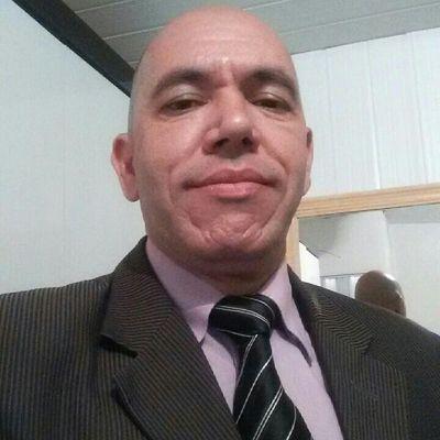 Pregador do Evangelho a dezesseis anos, ministrando, em congressos, cruzadas e seminários, em todo o território brasileiro.