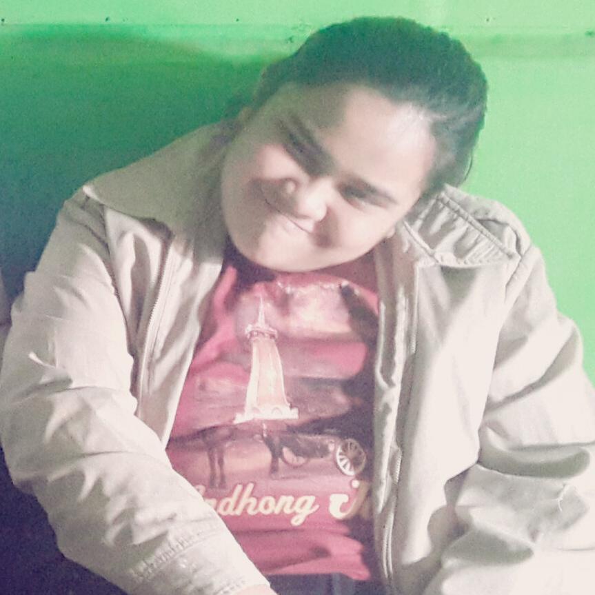 i always give a bright smile for every situation in my life, i will make my dreams come true with the best effort from myself.