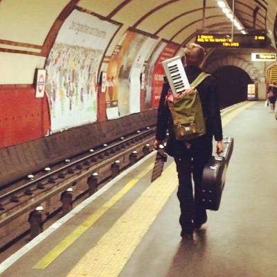 thelivingsats's profile picture. 