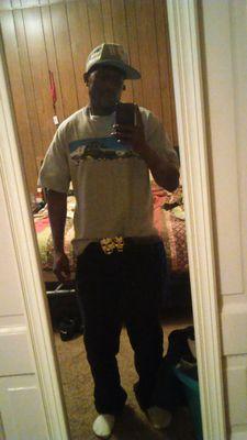 Jeejeenobles's profile picture. I'm a 815 type of guy n tha513